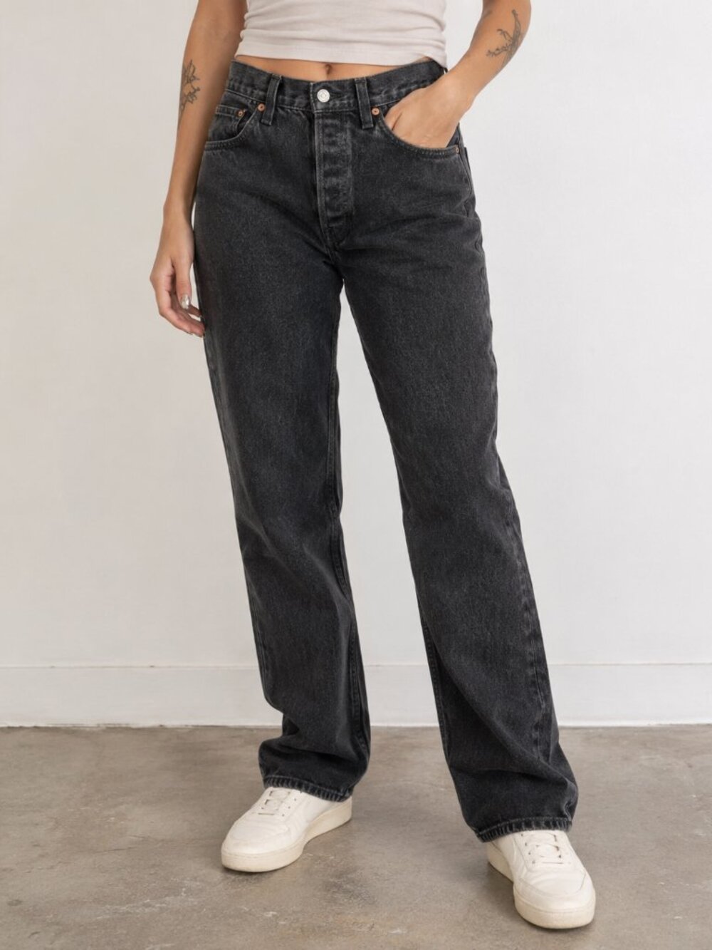 Levi’s 501 Black Washed Straight Leg Button Fly Normcore Denim Jeans Men’s 36x26
